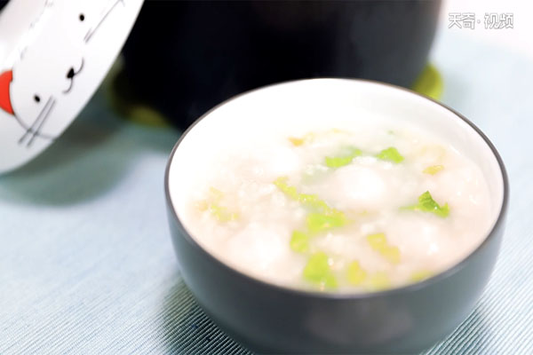 生菜鱼丸粥