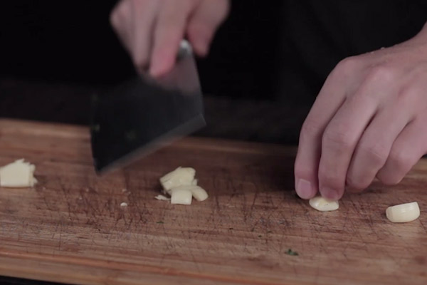 红烧中华鲟做法步骤：5