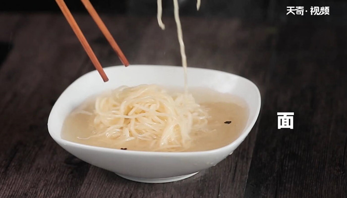阳春面做法步骤：4