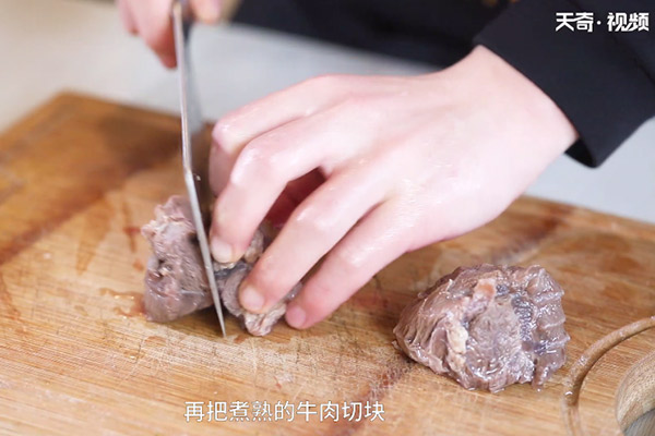 老坛酸菜牛肉面做法步骤：6