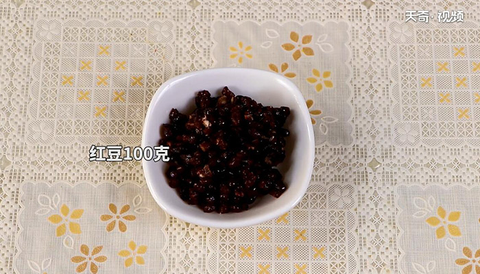 抹茶蜜豆软欧包做法步骤：3