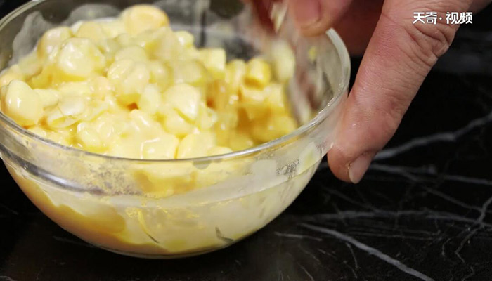 玉米脆皮虾做法步骤：7