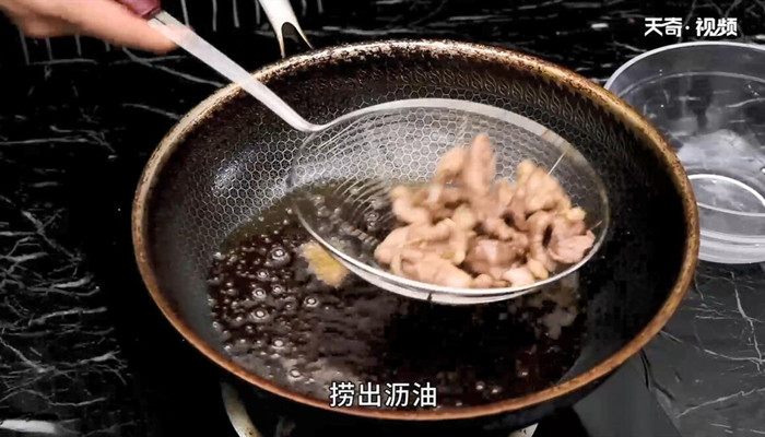 滑肉鲜蘑做法步骤：7