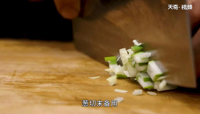 卷筒鸡做法步骤：4