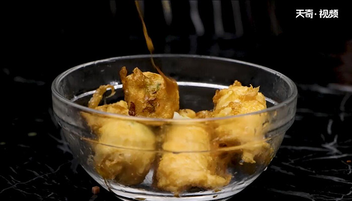 卷筒鸡做法步骤：14