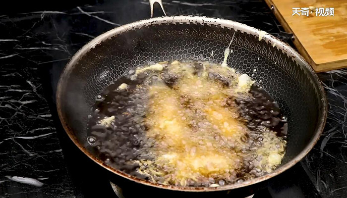 卷筒鸡做法步骤：13