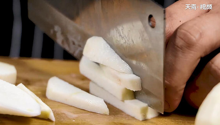 韭香芋干做法步骤：3