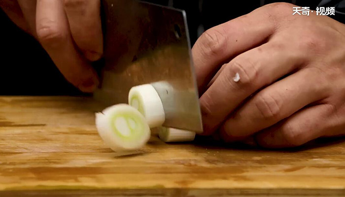 鲁味小公鸡做法步骤：6