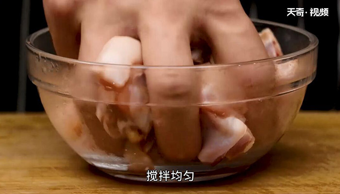 鲁味小公鸡做法步骤：3