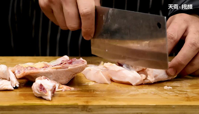 鲁味小公鸡做法步骤：2