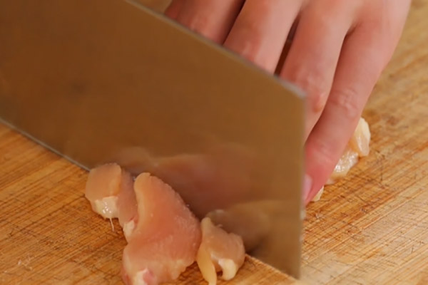 咖喱鸡做法步骤：2