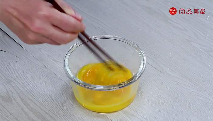黄瓜煎鸡蛋做法步骤：5
