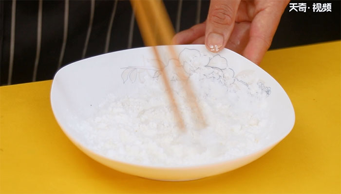 甜酸排骨做法步骤：5