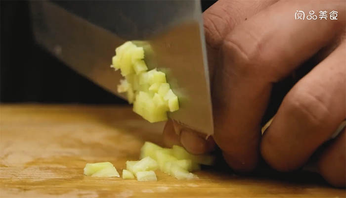 炒六味豆腐做法步骤：5