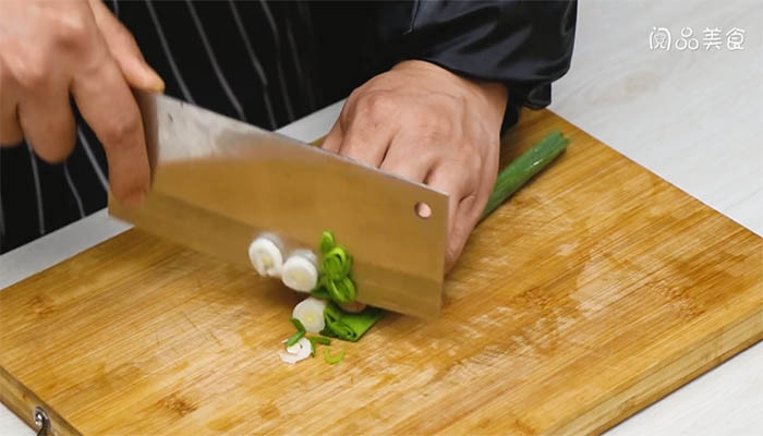 炒六味豆腐做法步骤：2