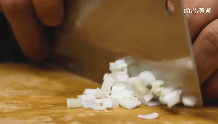 炒六味豆腐做法步骤：4