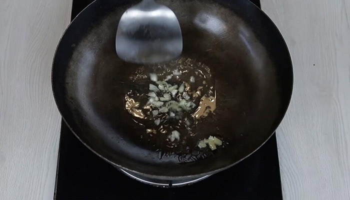 海米炒圆白菜怎么做好吃做法步骤：6