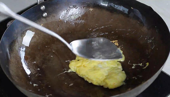 蒜香鸡蛋炒米饭怎么做做法步骤：5
