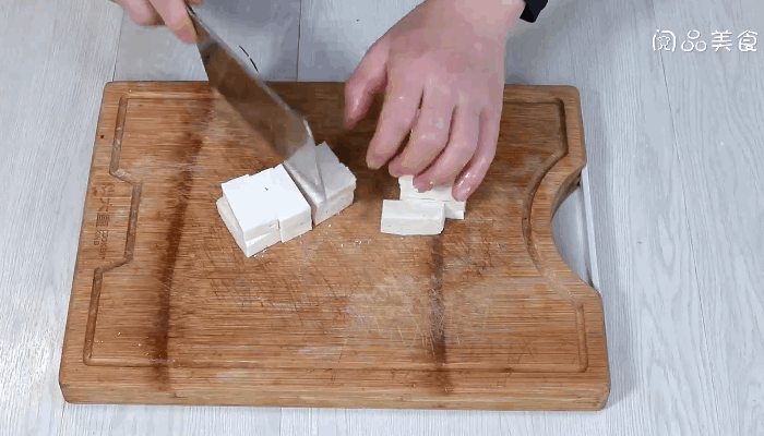 口蘑蕨菜汆豆腐做法步骤：5