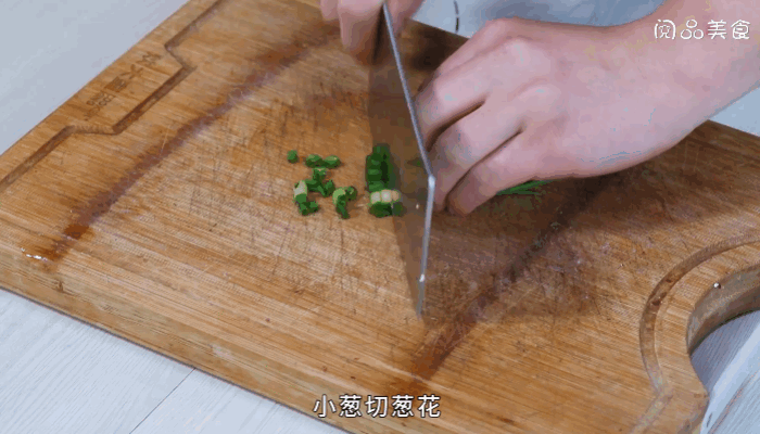 蚝油豆腐做法步骤：3
