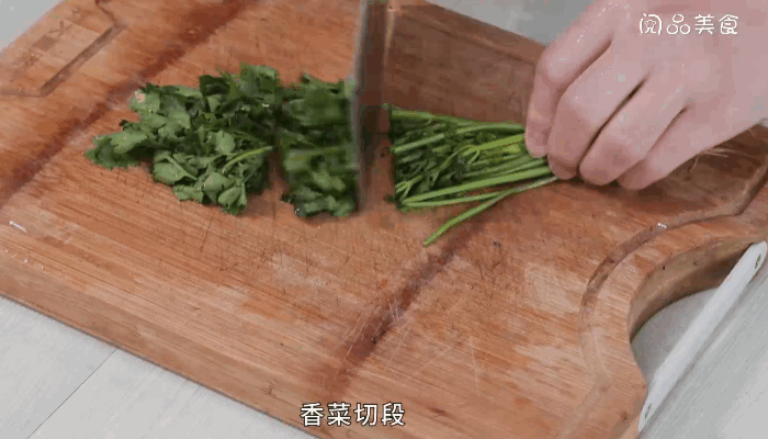 水豆豉拌蕨菜做法步骤：5