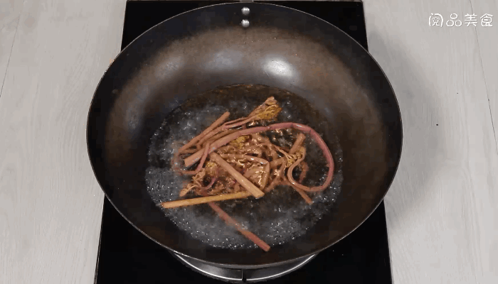蕨菜黄豆炖肉做法步骤：4