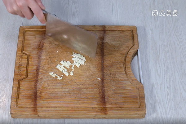 葱油豆腐皮做法步骤：4