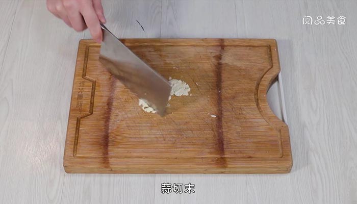 白菇炒肉末做法步骤：2