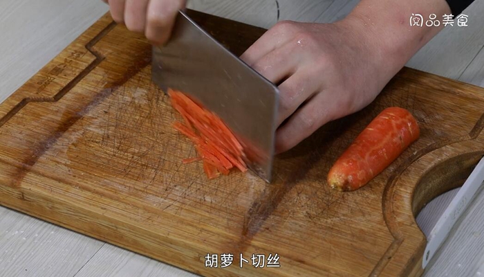 萝卜丝焖饭做法步骤：2