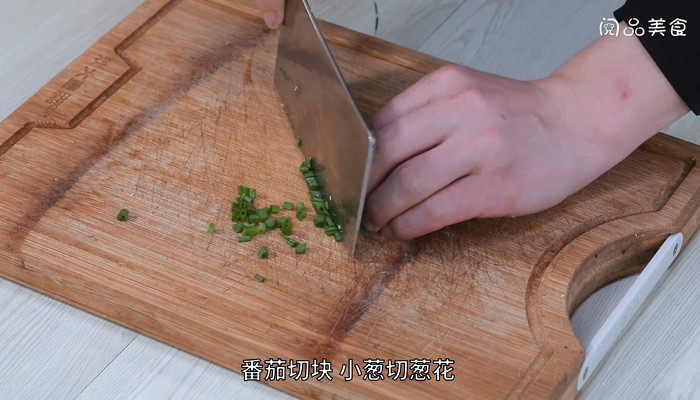 番茄蚕豆肉片汤做法步骤：5