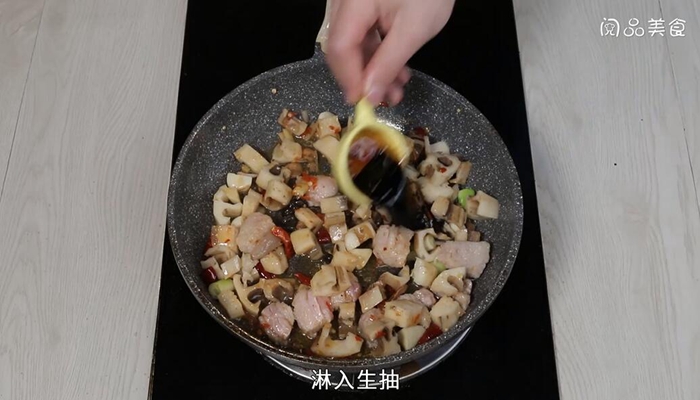 五花肉炒藕丁做法步骤：8