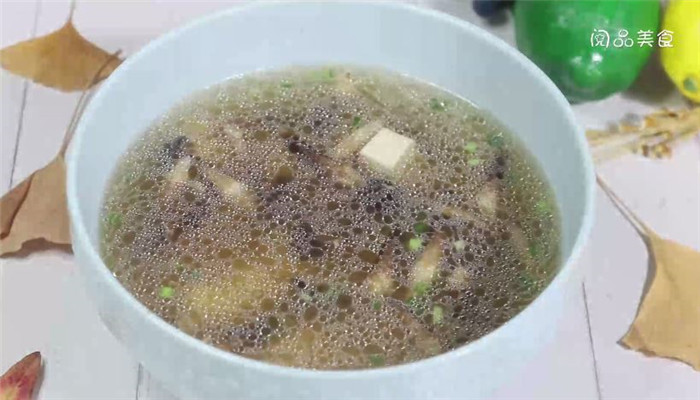 鸡枞菌豆腐汤