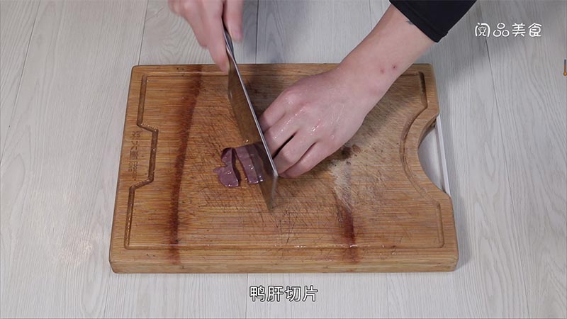 凤尾菇鸭肝汤做法步骤：5