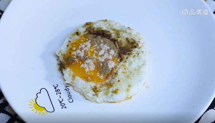西餐煎鸡蛋做法步骤：6