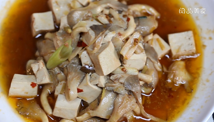 凤尾菇烧豆腐