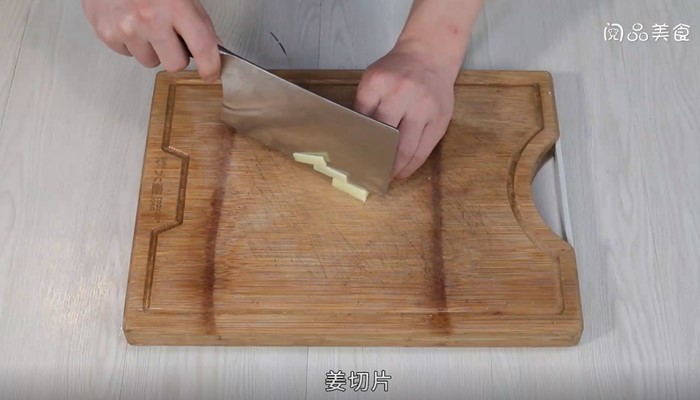 土豆玉米排骨汤做法步骤：4