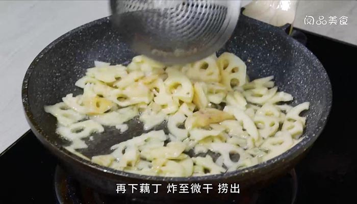 藕丁炒鸡肉做法步骤：9