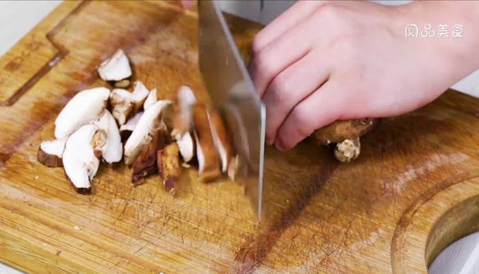 花菜炒土豆做法步骤：2