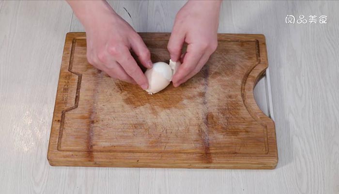 如何切煮鸡蛋做法步骤：5