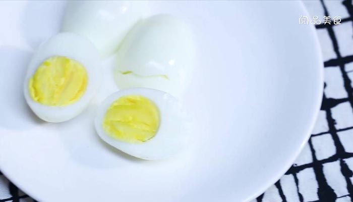如何切煮鸡蛋做法步骤：7