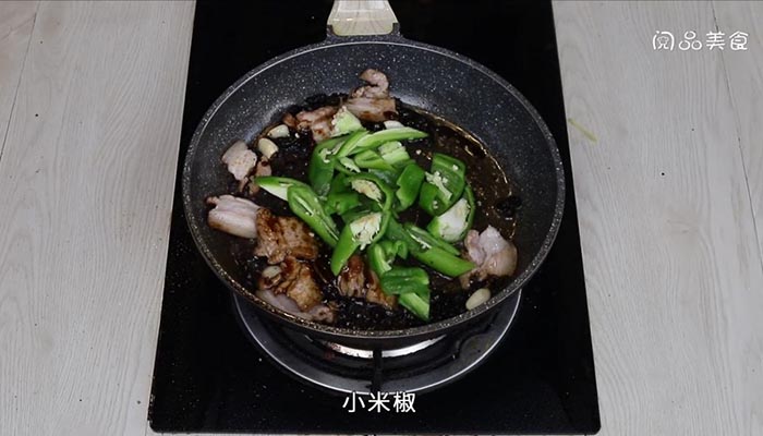 湖南小炒肉做法步骤：9