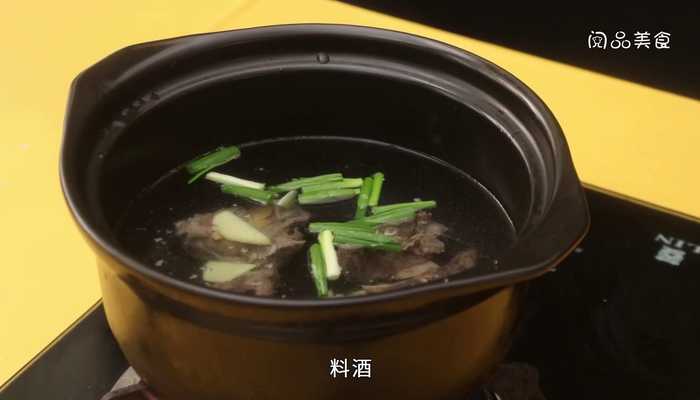 茶树菇牛骨煲做法步骤：6