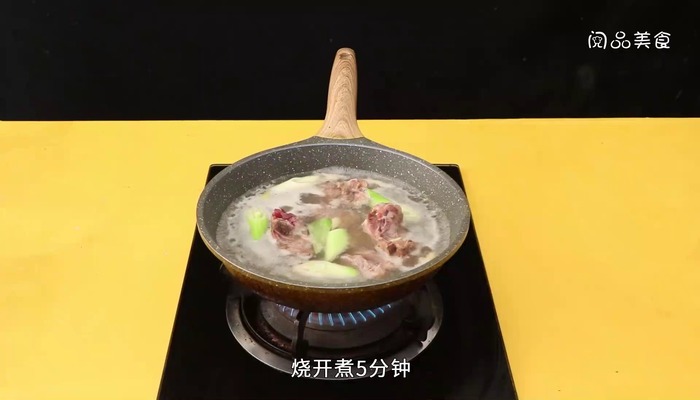 野生菌牛骨汤做法步骤：6