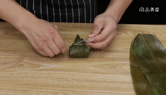 红豆粽子做法步骤：8