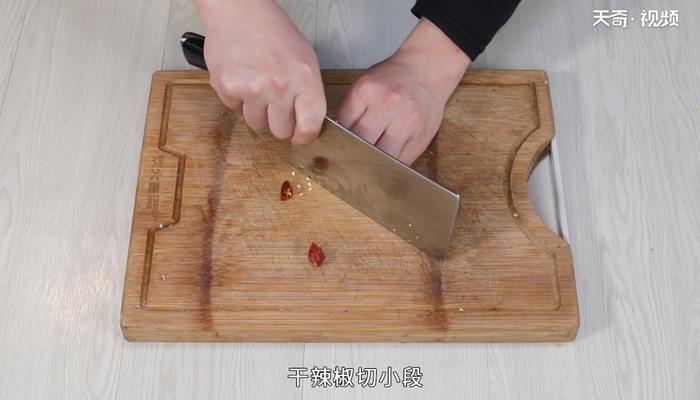炒南瓜做法步骤：2