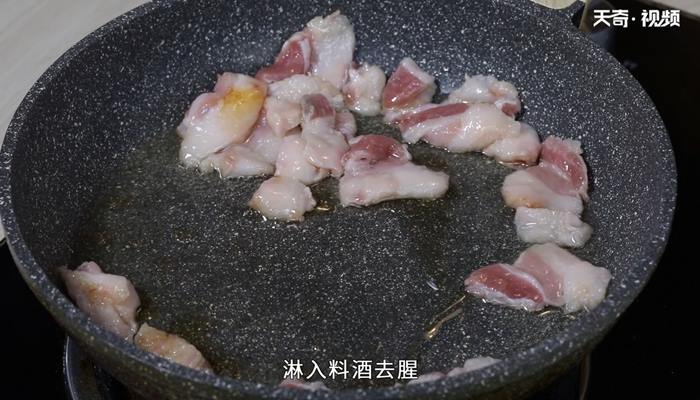 菜花炒肉做法步骤：7