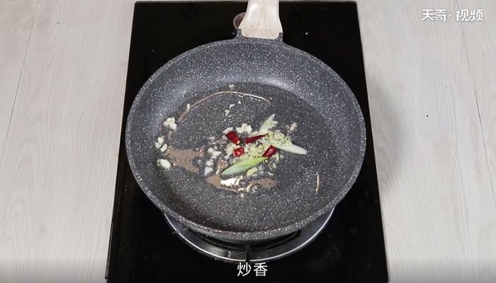 炒南瓜做法步骤：7