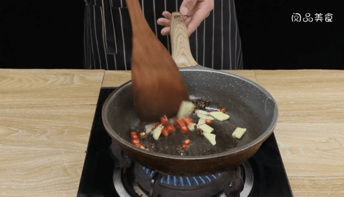 土豆烧肉做法步骤：9