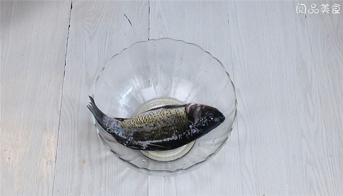 黑豆生鱼汤做法步骤：2