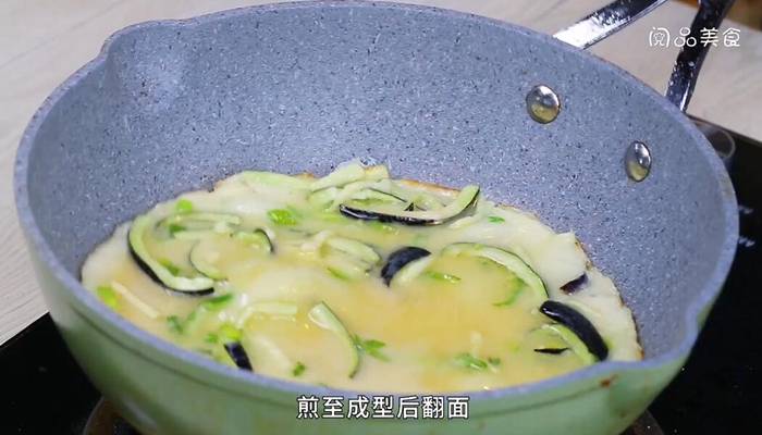 青椒茄子鸡蛋做法步骤：6